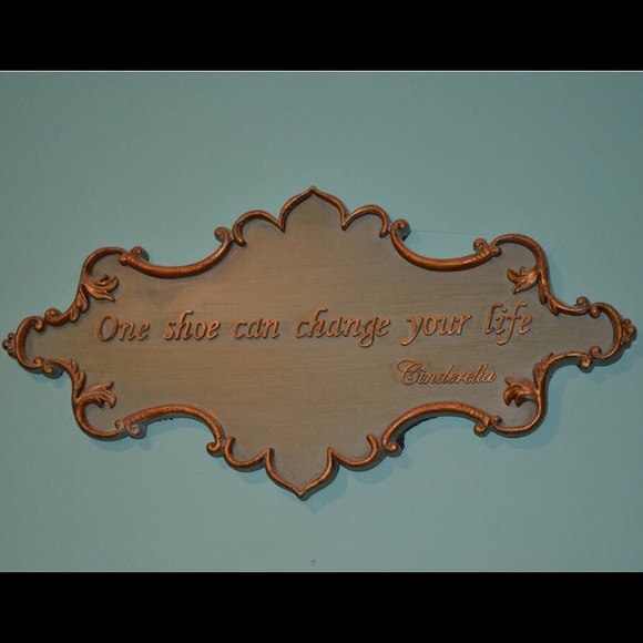 🍃🌻 SALE today!! One shoe can change.. sign