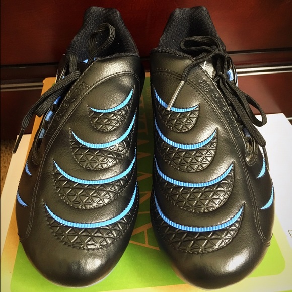 PUMA Powercat Soccer Cleats Women US 7.5