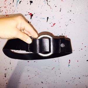 Black XS Gap Belt