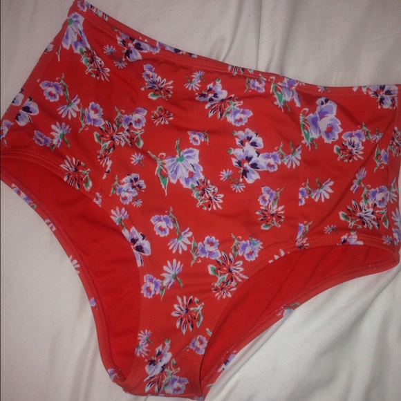 High Waisted Bikini Bottoms👙