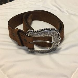 Womans Tony Lama belt