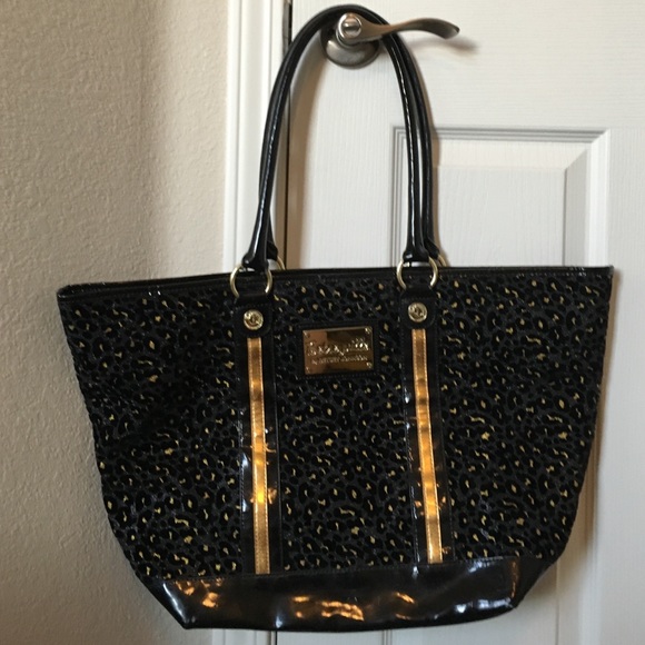 Betseyville cheetah tote