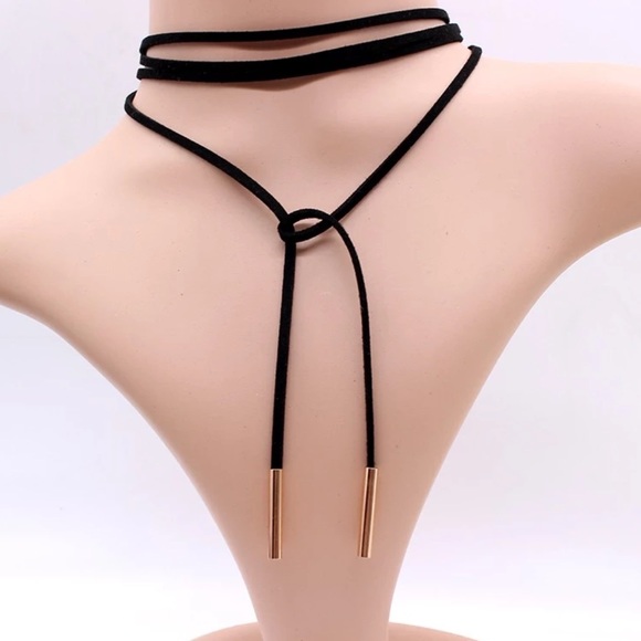 ✨RESTOCKING✨Vegan Suede Long Choker Gold✨ - Picture 3 of 4
