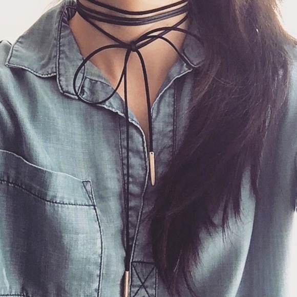 ✨RESTOCKING✨Vegan Suede Long Choker Gold✨ - Picture 4 of 4