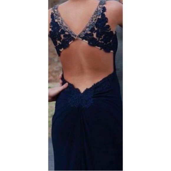 Sherri Hill prom dress - Picture 2 of 7