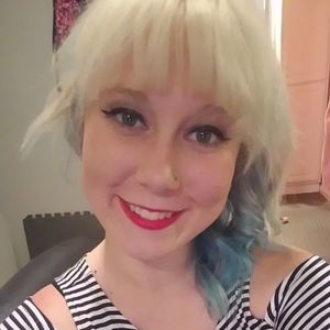 Meet your Posher, Emy