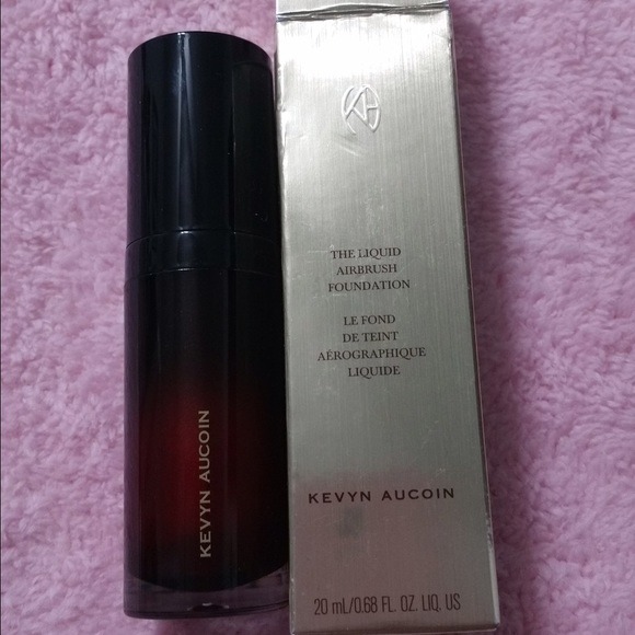Kevyn Aucoin The liquid airbrush foundation