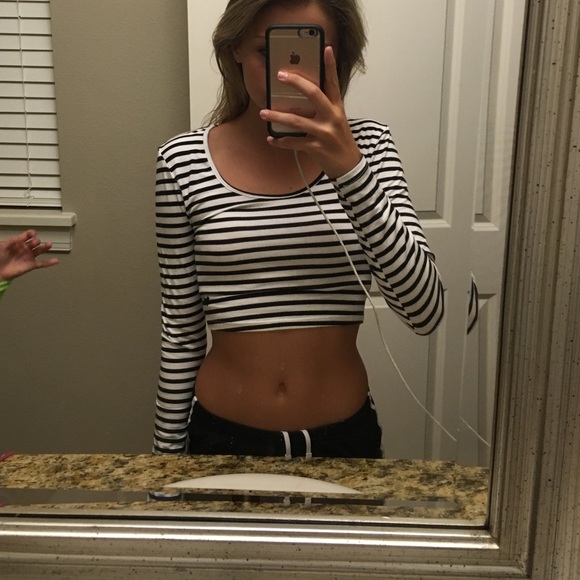 striped crop top