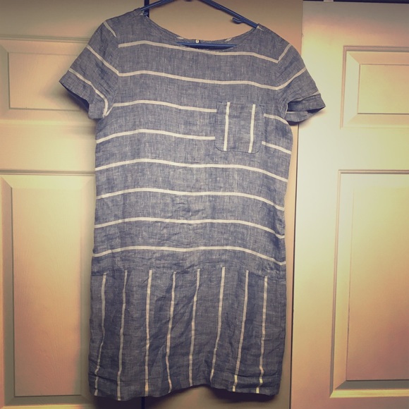 Lou & Grey Dresses & Skirts - Shambre stripped shift dress