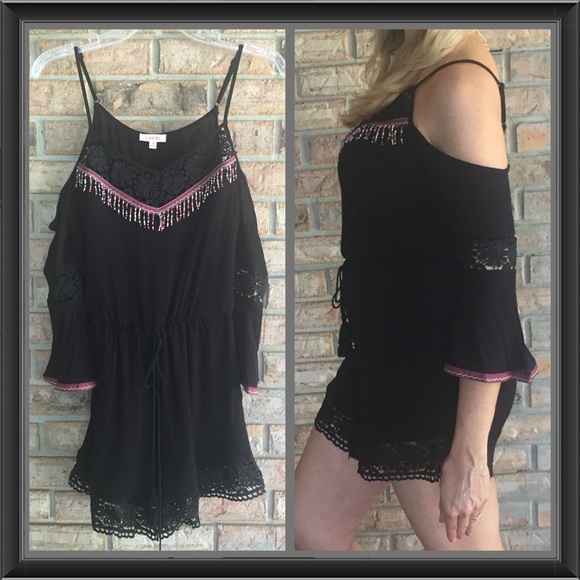 ❣LASTONE❣Boho Beauty Cold Shoulder Lace Romper S - Picture 2 of 4