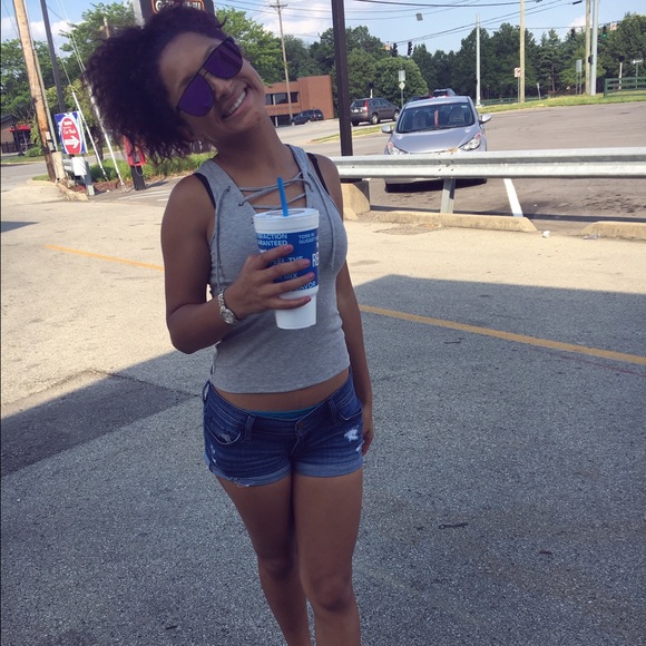 Meet your Posher, Aliyah - Picture 1 of 1