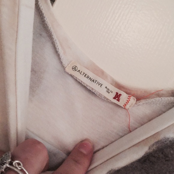 Alternative Sleeveless Dress - Picture 3 of 3