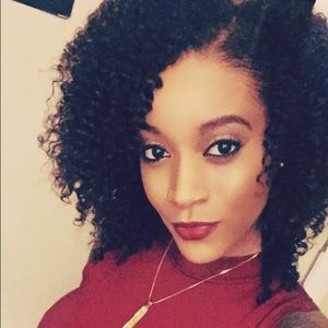 Meet your Posher, Jasmine