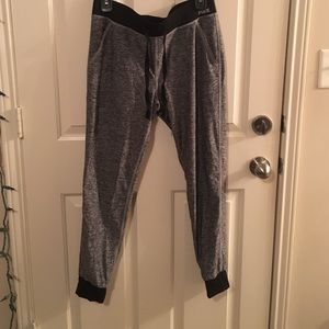 PINK Ultimate Yoga Joggers