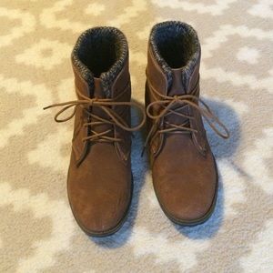 Suede sweater-lined booties