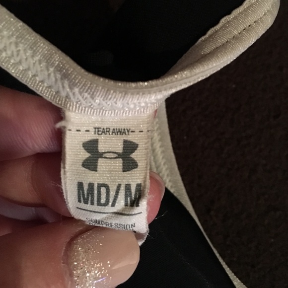Under Armour sports bra ❤️ - Picture 3 of 3