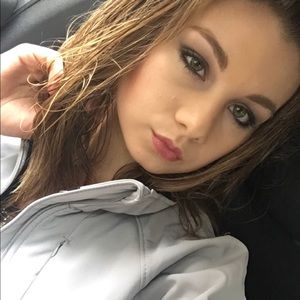 Meet your Posher, Falynne