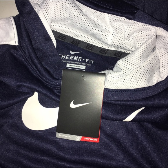 Boys Nike Therma-Fit Sweatshirt NWT - Picture 2 of 4