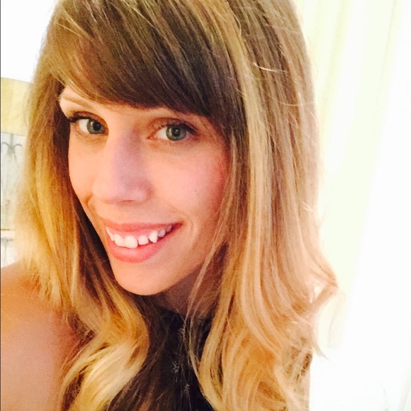 Meet your Posher, Sabrina