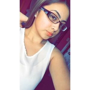 Meet your Posher, Isabel