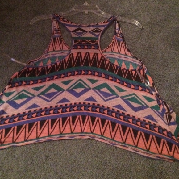 Love Culture Aztec Crop top - Picture 2 of 2