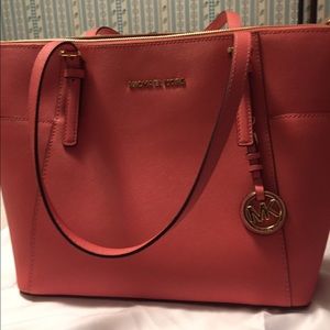 💯% authentic Michael Kors tote bag