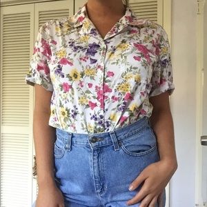 FLORAL BUTTON UP