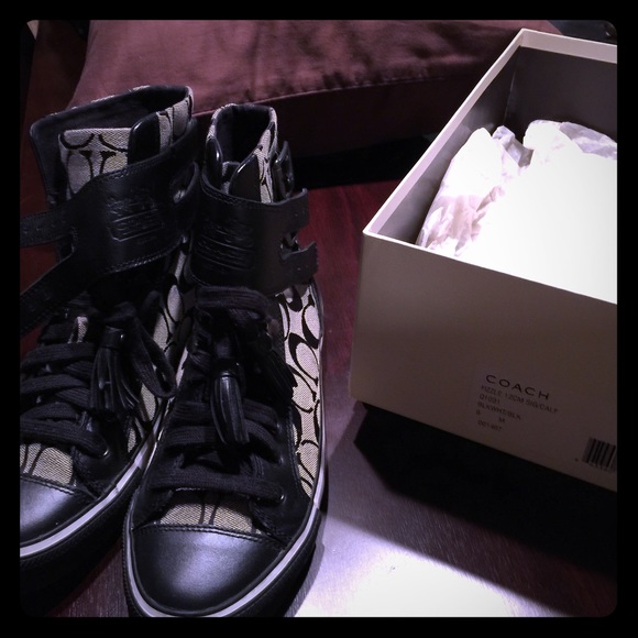 Coach Fizzle Sneakers