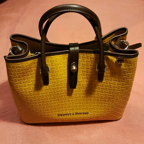 DOONEY & BOURKE SPERRY SATCHEL. - Picture 1 of 4