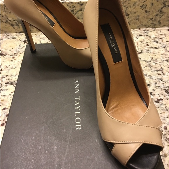 Ann Taylor heels