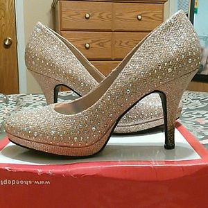 Champagne glitter high heels