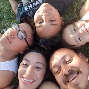 Meet your Posher, Elia