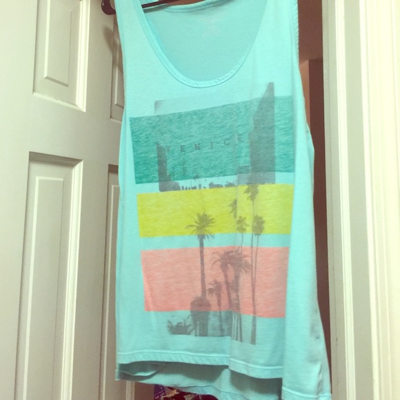 • Venice beach tank •