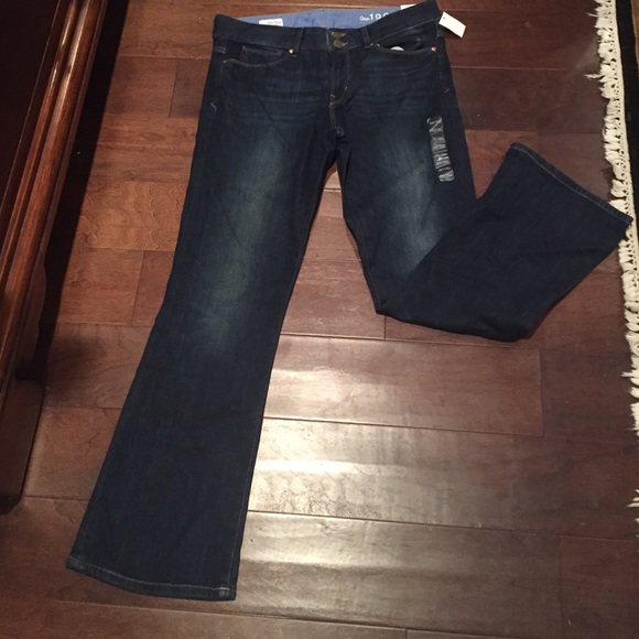 GAP perfect boot stretchy jeans. Brand new.