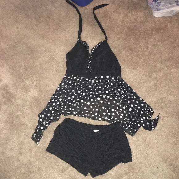 Two piece bathing suit tankini style NWOT