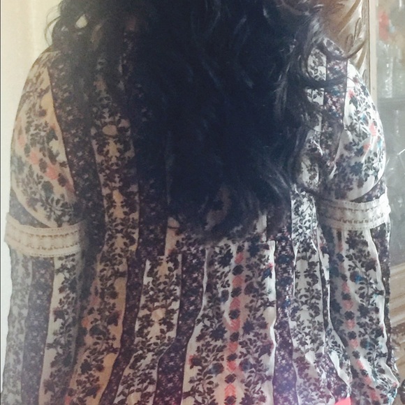 Blouse - Picture 3 of 3