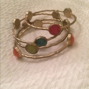 ✨SET OF 4 colorful bangles!
