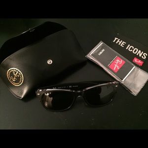 New Wayfarer Polarized Ray-Bans
