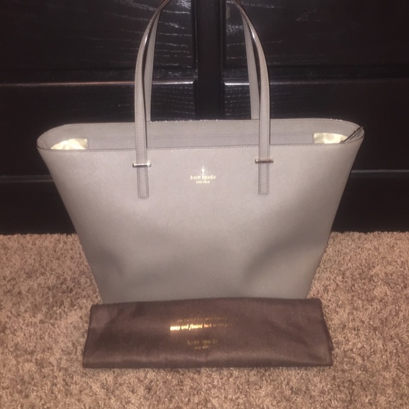 Authentic Kate Spade Tote - Picture 1 of 4