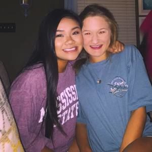 Meet your Posher, Rachel