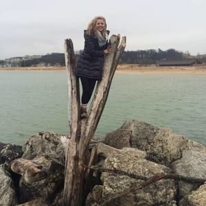 Meet your Posher, Emma