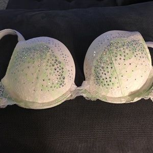 Victoria secret bra