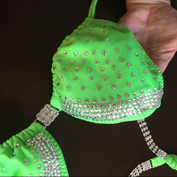 Beautiful NPC INBA IFBB competition fitness bikini - Picture 3 of 4