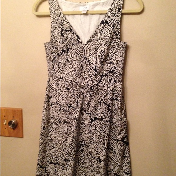 Never worn, AT Loft Blk/White Summer Dress XS