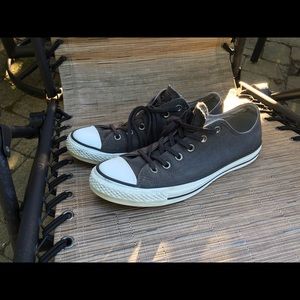 Converse tennis shoes gray 10 women's, or 8 men's