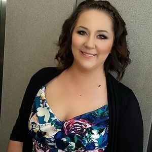 Meet your Posher, Hillary