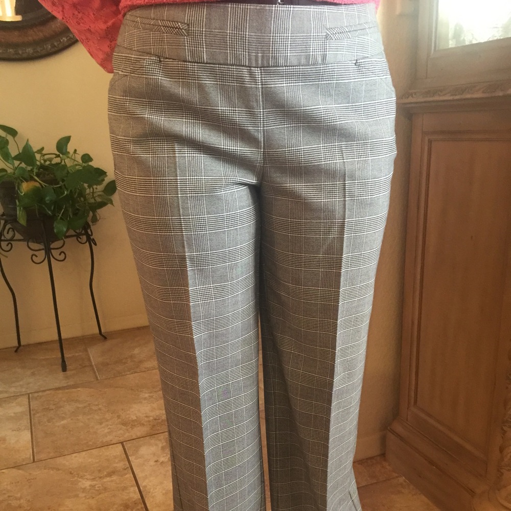 Very classy modern fit pant