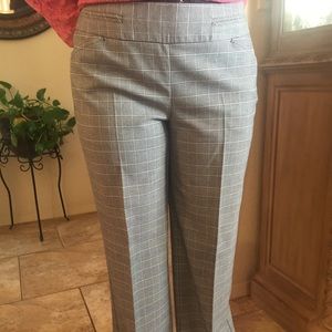 Very classy modern fit pant