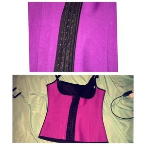 WAIST TRAINER FITS LIKE XL