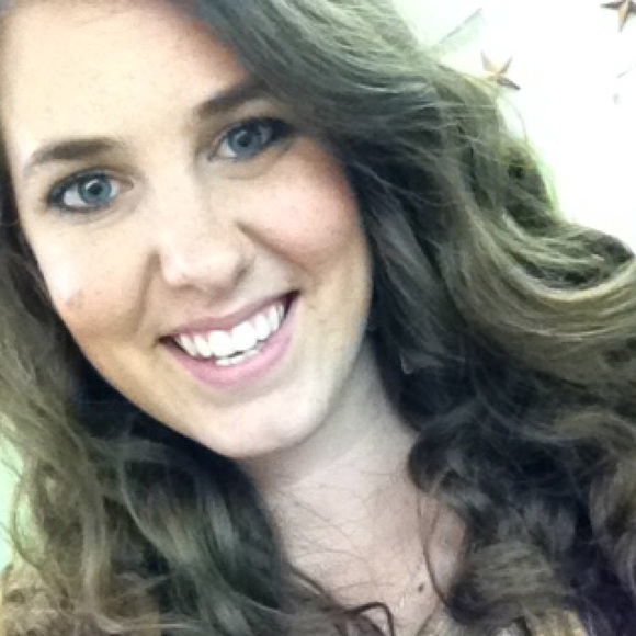 Meet your Posher, Kori